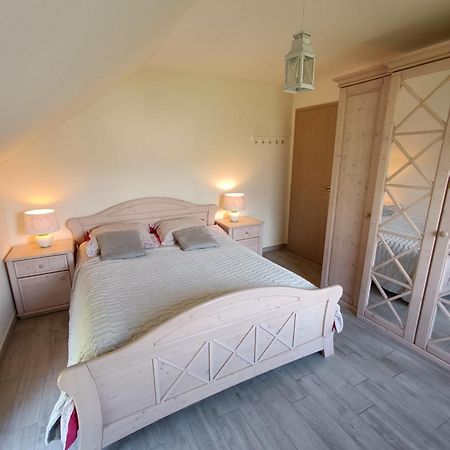 Maison Et Velos A Godinne Dans La Vallee De La Meuse Екстер'єр фото