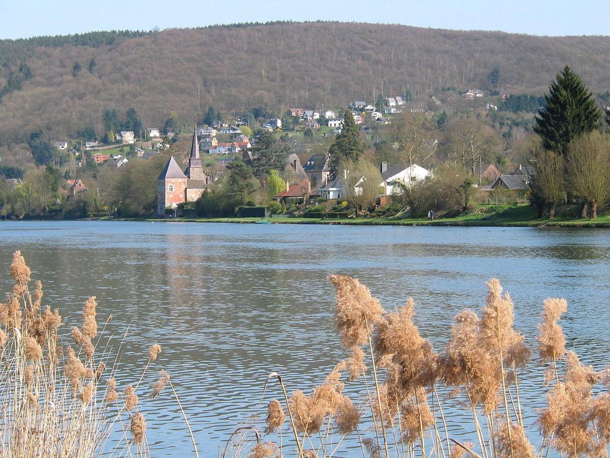 Maison Et Velos A Godinne Dans La Vallee De La Meuse Екстер'єр фото