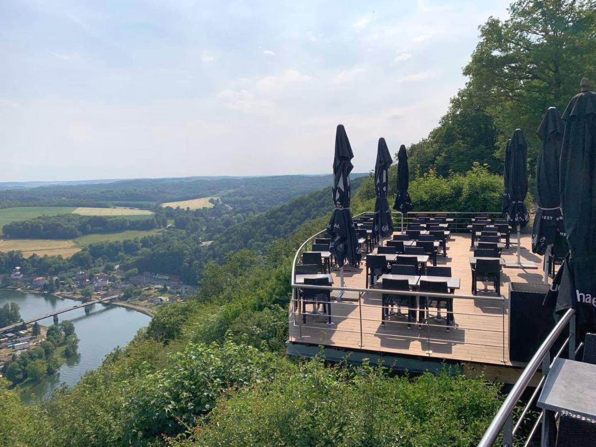 Maison Et Velos A Godinne Dans La Vallee De La Meuse Екстер'єр фото